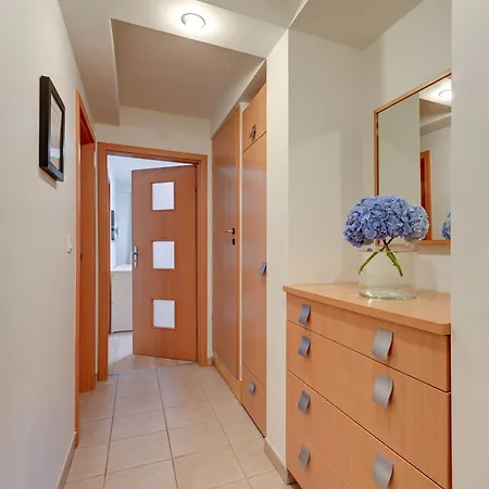48 Apartment
